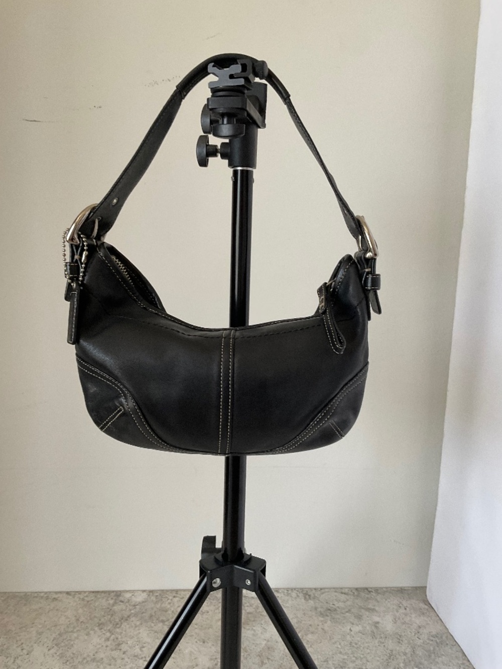 Authentic Vintage Coach Soho Hobo Bag Black Leather Style 9541